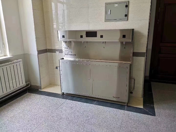 公共區(qū)域商用凈水機案例